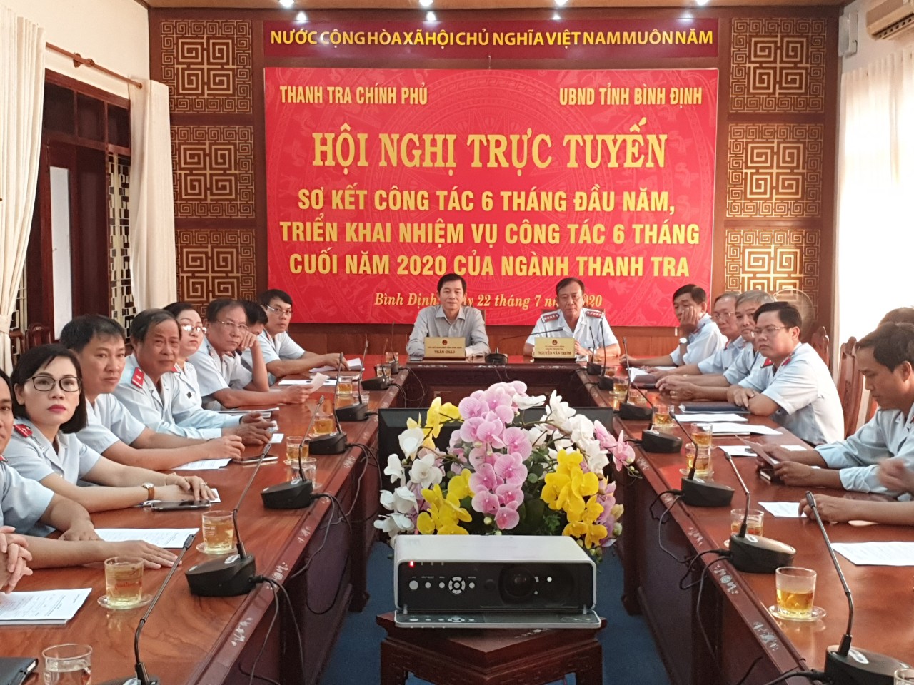 Quang cảnh hội nghị tại điểm cầu Bình Định (Ảnh M.P)